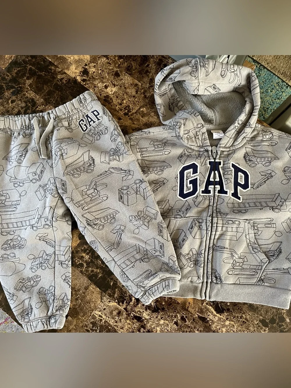 18-24 MonthToddler GAP Sweatsuit